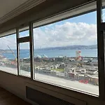 דירה Stunning Sea View Amazing Flat 4br 2ba Ac איסטמבול