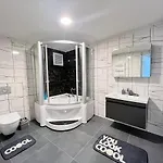 Stunning Sea View Amazing Flat 4br 2ba Ac