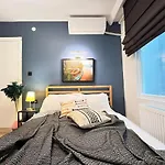 Stunning Sea View Amazing Flat 4br 2ba Ac * איסטמבול