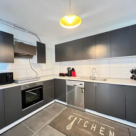 Stunning Sea View Amazing Flat 4Br 2Ba Ac Istanbul