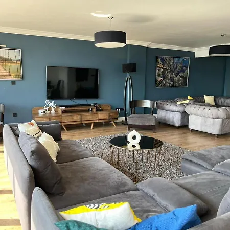 Stunning Sea View Amazing Flat 4br 2ba Ac アパート *